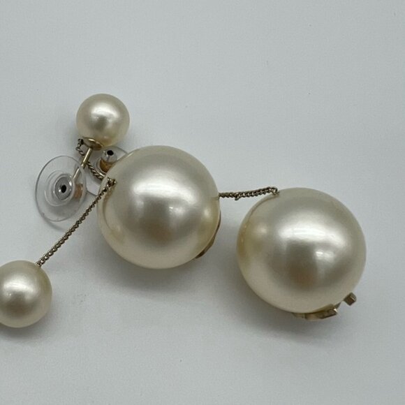 Authentic Chanel large pearl drop CC earrings - Picture 10 of 12